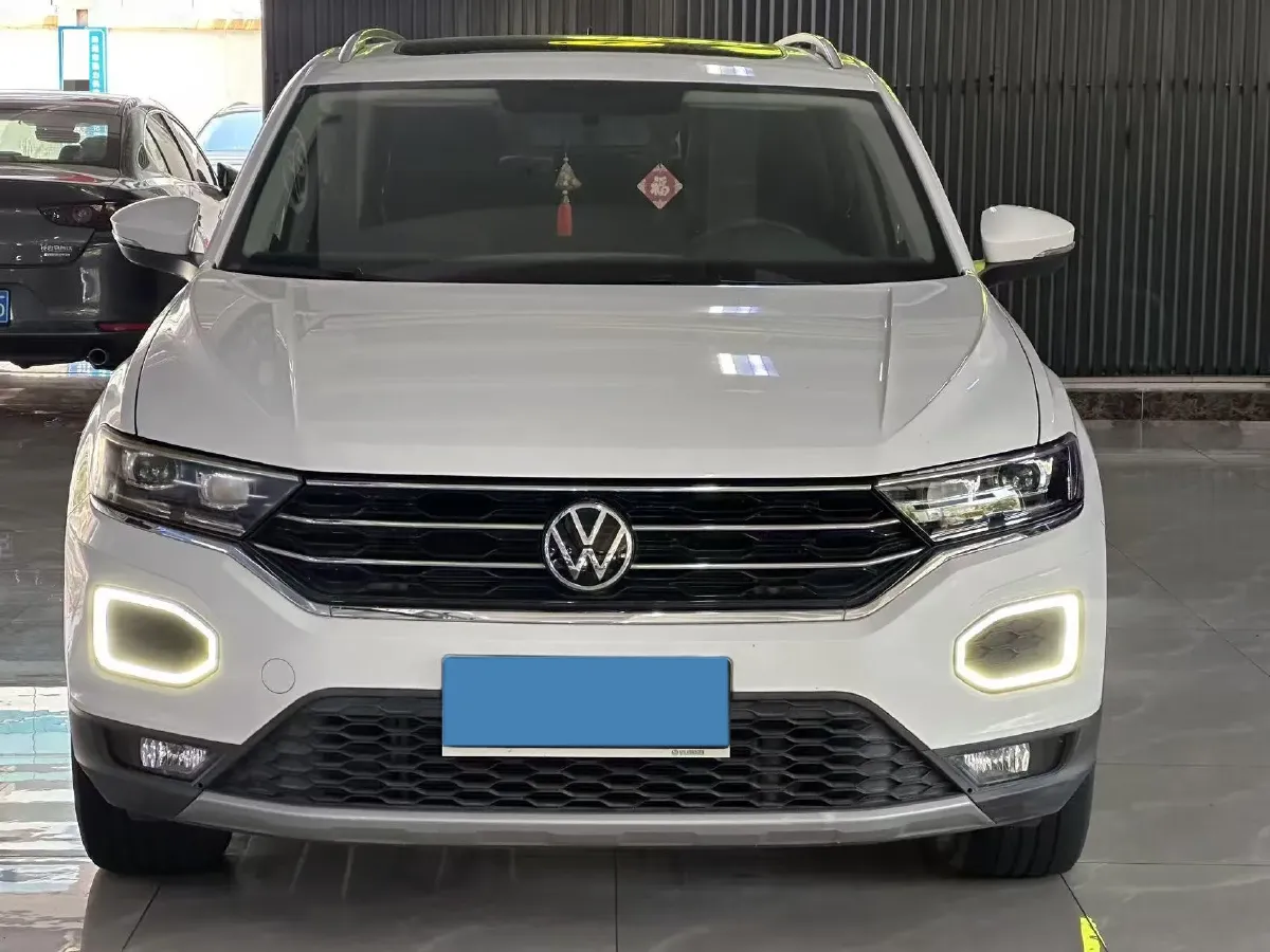 2021 Volkswagen T-Roc 1.4T 150HP L4 7DCT,autocango,china used car exporter,china ev exporter,chinese used car exporter,chinese used ev exporter