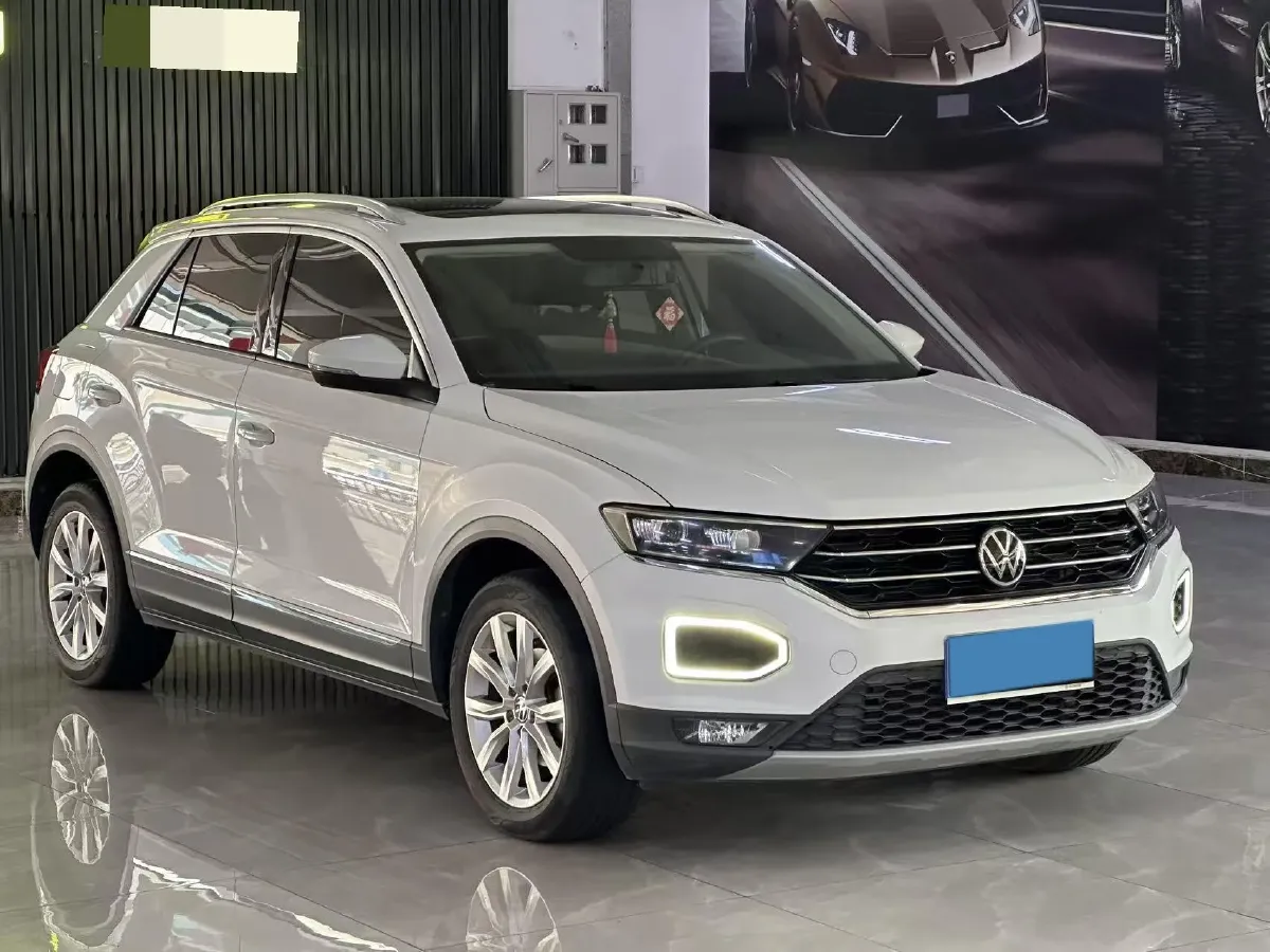 2021 Volkswagen T-Roc 1.4T 150HP L4 7DCT,autocango,china used car exporter,china ev exporter,chinese used car exporter,chinese used ev exporter