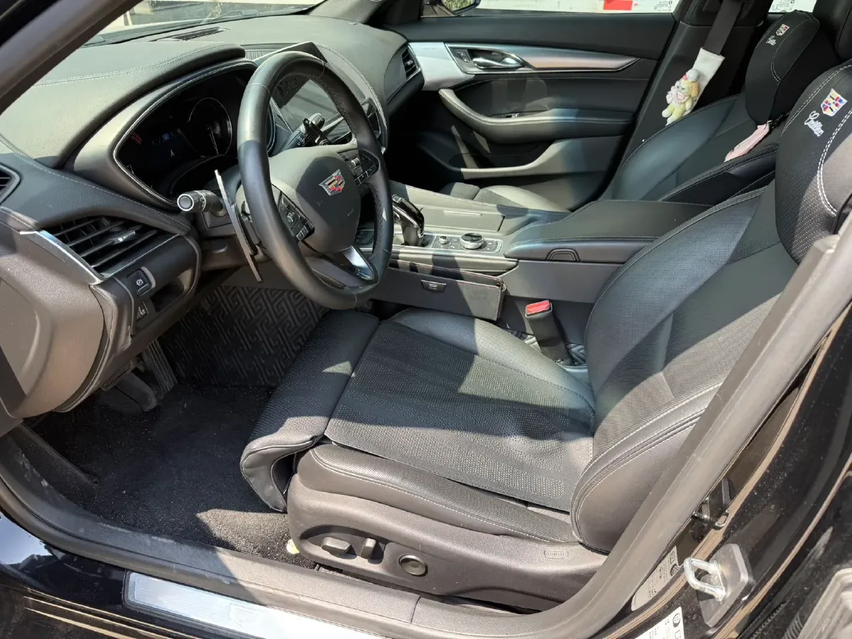 2021 Cadillac CT5 2.0T 237HP L4 10AT,autocango,china used car exporter,china ev exporter,chinese used car exporter,chinese used ev exporter