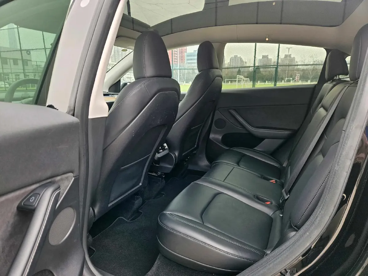 2022 Tesla Model Y BEV 60KWH,autocango,china used car exporter,china ev exporter,chinese used car exporter,chinese used ev exporter