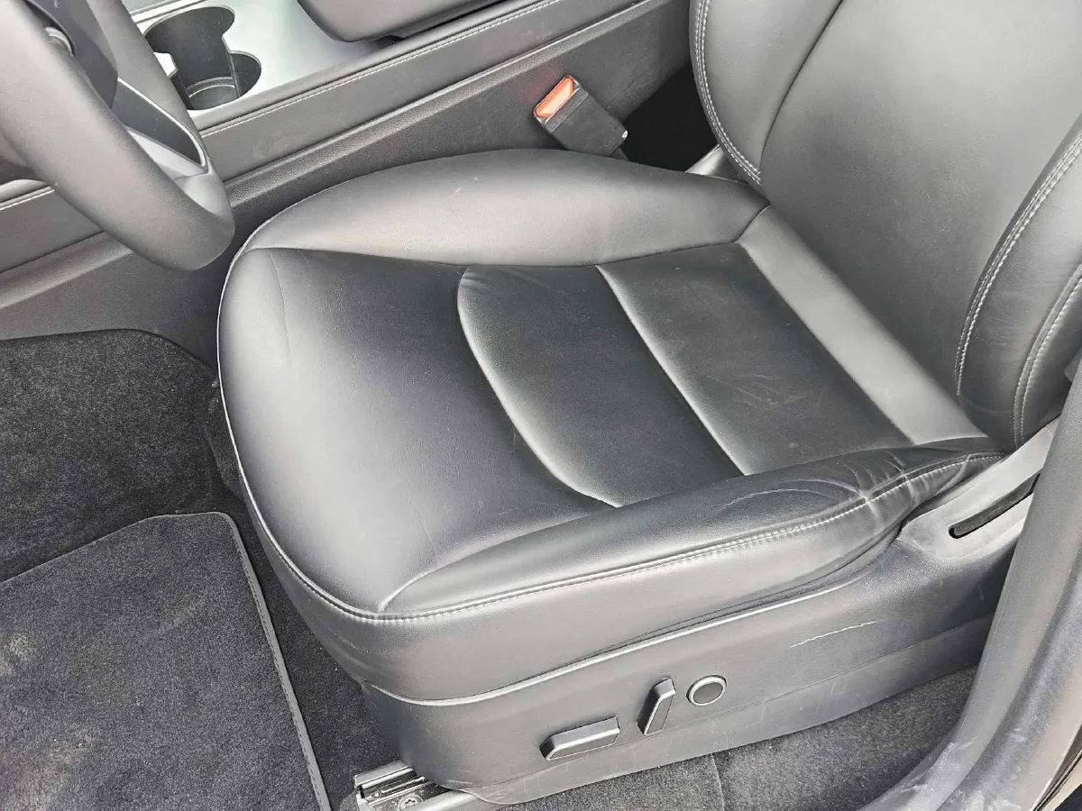 2022 Tesla Model Y BEV 60KWH,autocango,china used car exporter,china ev exporter,chinese used car exporter,chinese used ev exporter