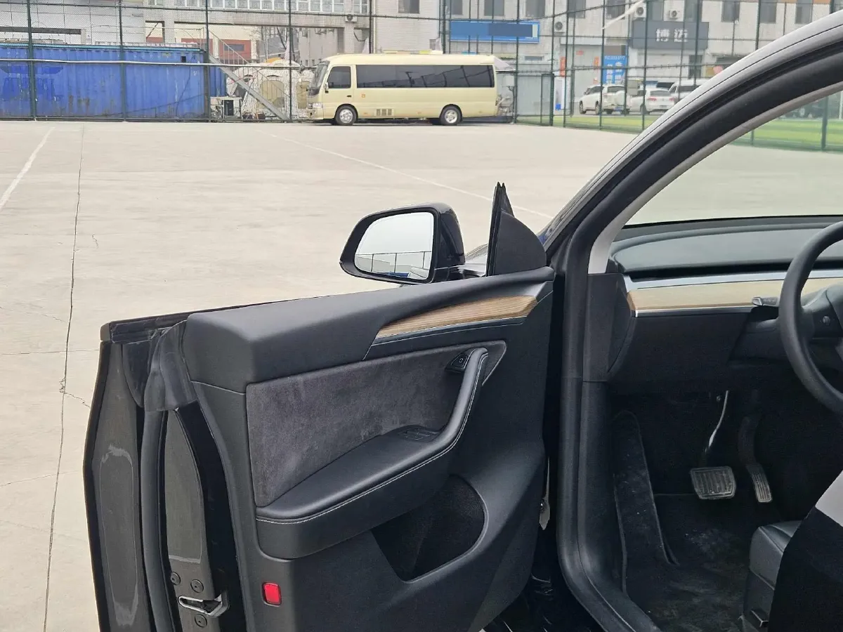2022 Tesla Model Y BEV 60KWH,autocango,china used car exporter,china ev exporter,chinese used car exporter,chinese used ev exporter