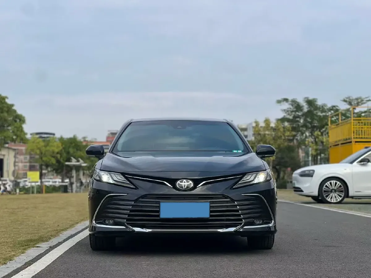2023 Toyota Camry 2.0L 177HP L4 CVT,autocango,china used car exporter,china ev exporter,chinese used car exporter,chinese used ev exporter