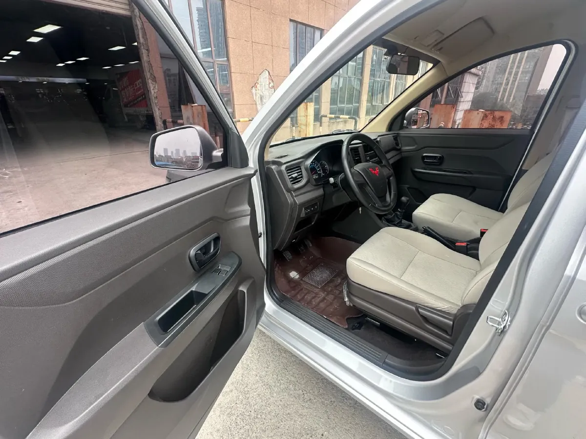 2022 JinBei Little Sea Lion X30 1.5L 102HP L4 5MT,autocango,china used car exporter,china ev exporter,chinese used car exporter,chinese used ev exporter