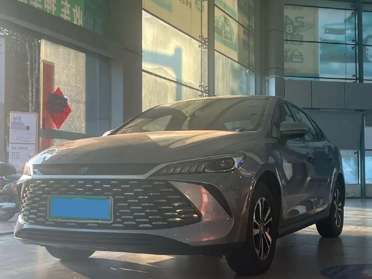 2025 BYD Qin Plus 1.5L 101HP L4 E-CVT PHEV,autocango,china used car exporter,china ev exporter,chinese used car exporter,chinese used ev exporter