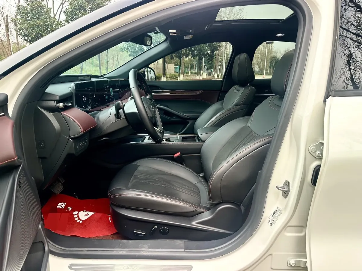 2022 Ford Mondeo 2.0T 238HP L4 8AT,autocango,china used car exporter,china ev exporter,chinese used car exporter,chinese used ev exporter