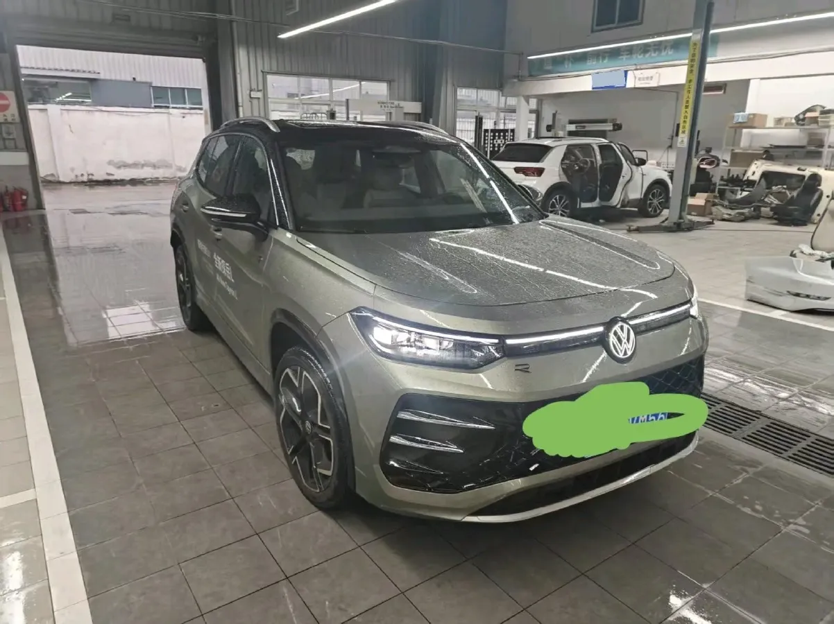 2025 Volkswagen Tayron 2.0T 220HP L4 7DCT,autocango,china used car exporter,china ev exporter,chinese used car exporter,chinese used ev exporter
