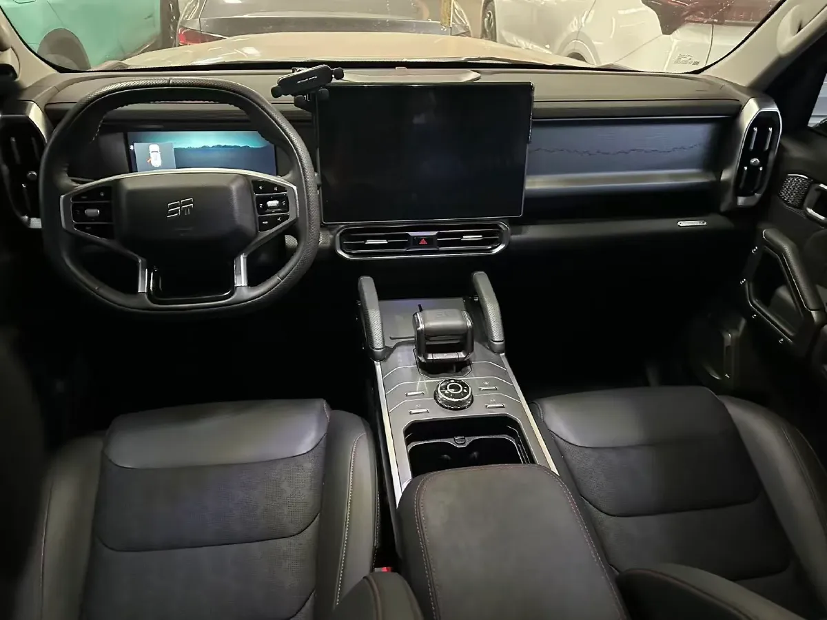 2023 Jetour Traveller 1.5T 184HP L4 7DCT,autocango,china used car exporter,china ev exporter,chinese used car exporter,chinese used ev exporter