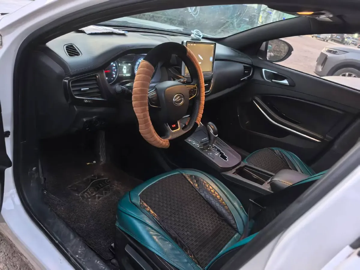 2018 Landwind XiaoYao 1.5T 163HP L4 CVT,autocango,china used car exporter,china ev exporter,chinese used car exporter,chinese used ev exporter