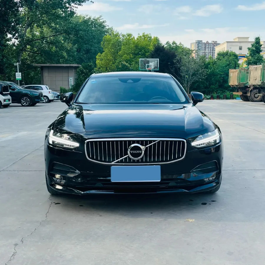 2019 Alfa Romeo Giulia 2.0T 280HP L4 8AT,autocango,china used car exporter,china ev exporter,chinese used car exporter,chinese used ev exporter