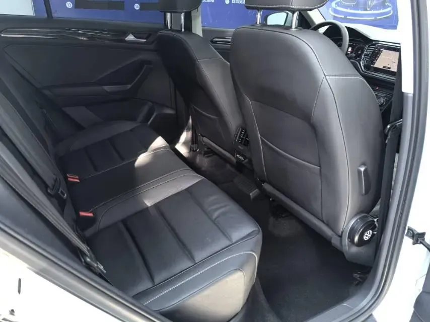 2021 Volkswagen T-Roc 1.4T 150HP L4 7DCT,autocango,china used car exporter,china ev exporter,chinese used car exporter,chinese used ev exporter