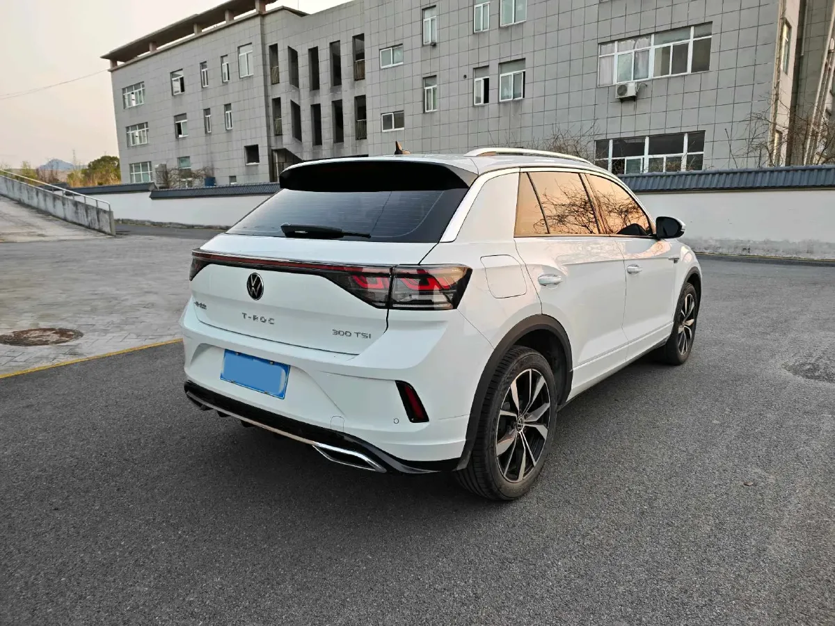 2023 Volkswagen T-Roc 1.5T 160HP L4 7DCT,autocango,china used car exporter,china ev exporter,chinese used car exporter,chinese used ev exporter
