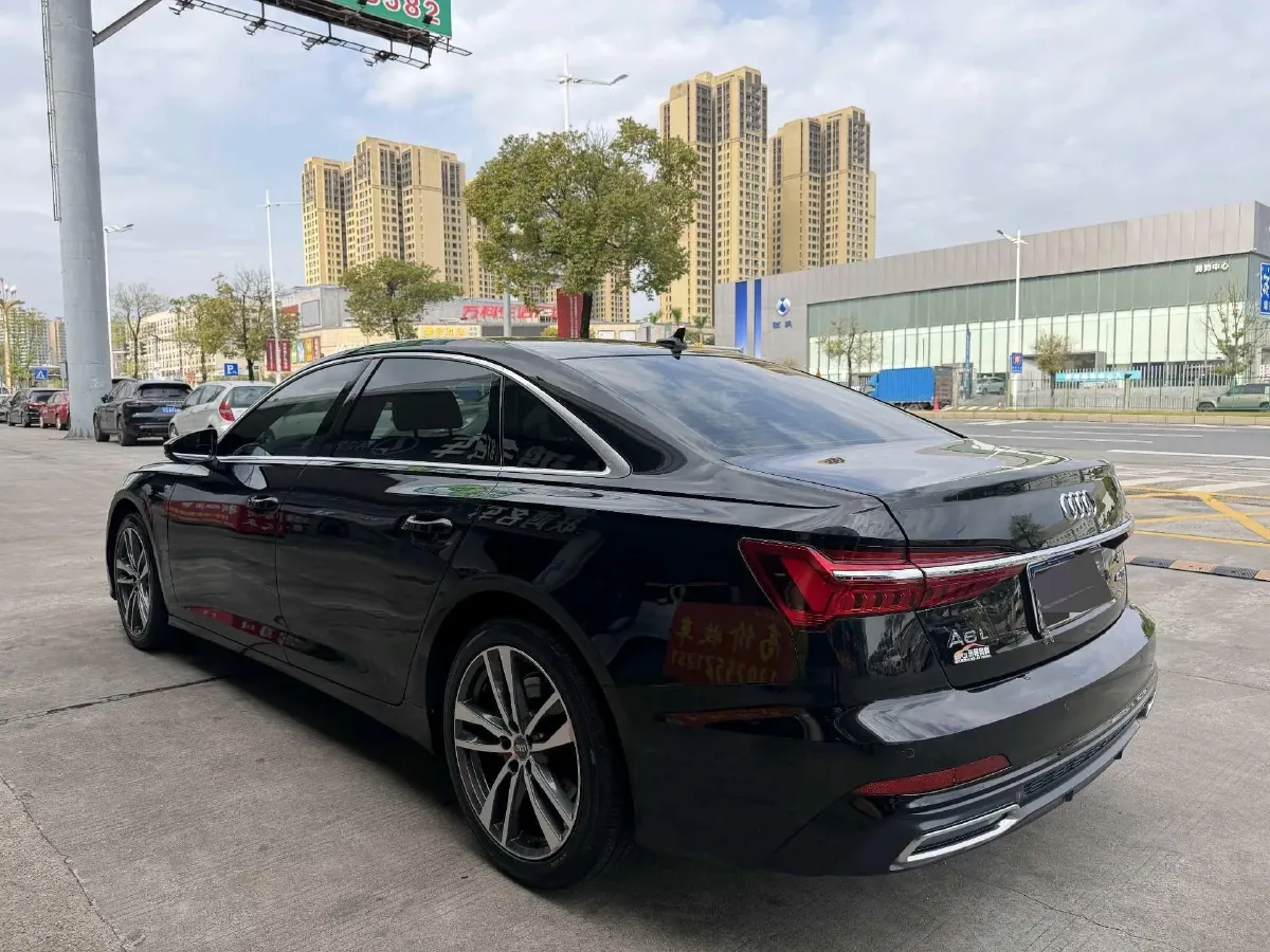 2020 Audi A6L 2.0T 190HP L4 7DCT,autocango,china used car exporter,china ev exporter,chinese used car exporter,chinese used ev exporter
