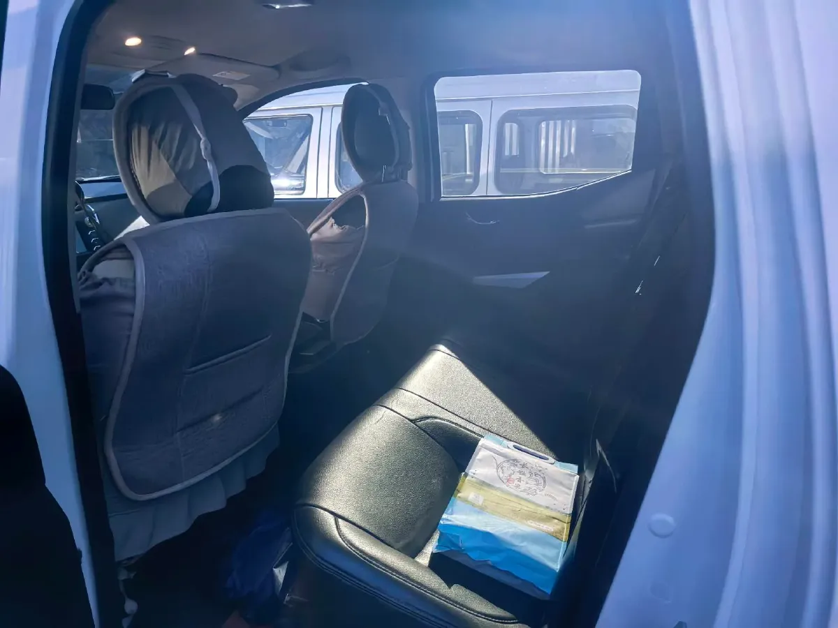 2020 Dongfeng RuiQi 6 2.3T 163HP L4 8AT,autocango,china used car exporter,china ev exporter,chinese used car exporter,chinese used ev exporter