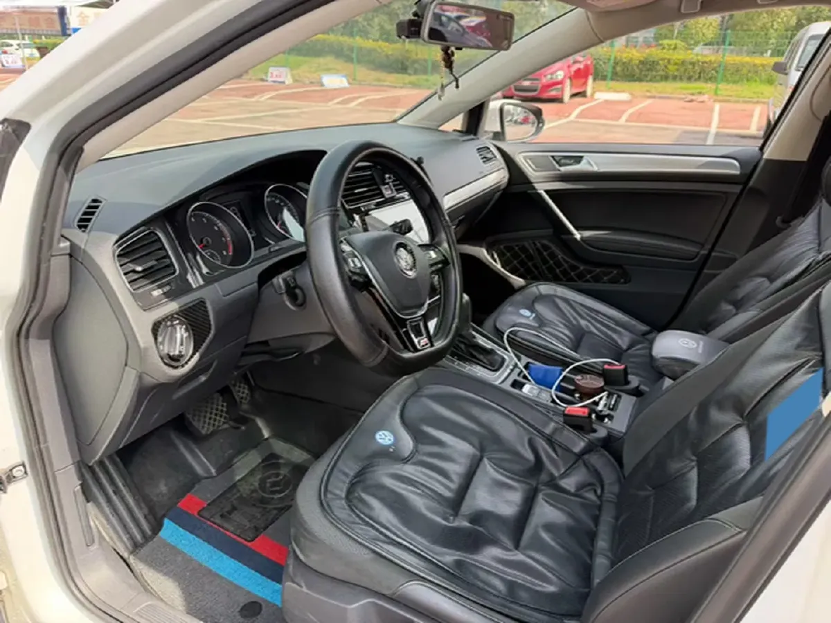 2018 Volkswagen Golf 1.6L 110HP L4 6AT,autocango,china used car exporter,china ev exporter,chinese used car exporter,chinese used ev exporter