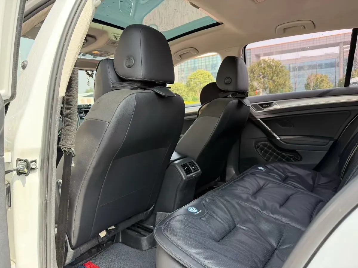 2018 Volkswagen Golf 1.6L 110HP L4 6AT,autocango,china used car exporter,china ev exporter,chinese used car exporter,chinese used ev exporter