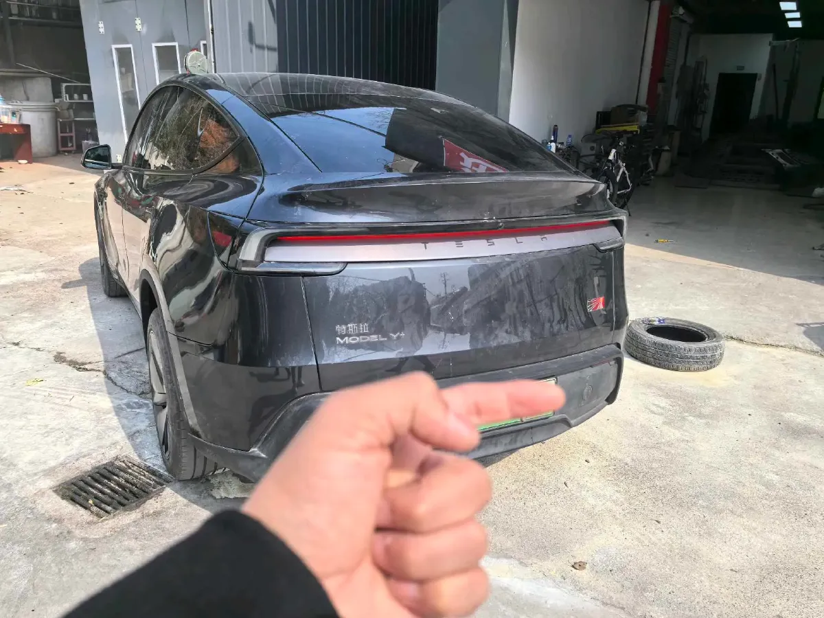 2025 Tesla Model Y BEV,autocango,china used car exporter,china ev exporter,chinese used car exporter,chinese used ev exporter