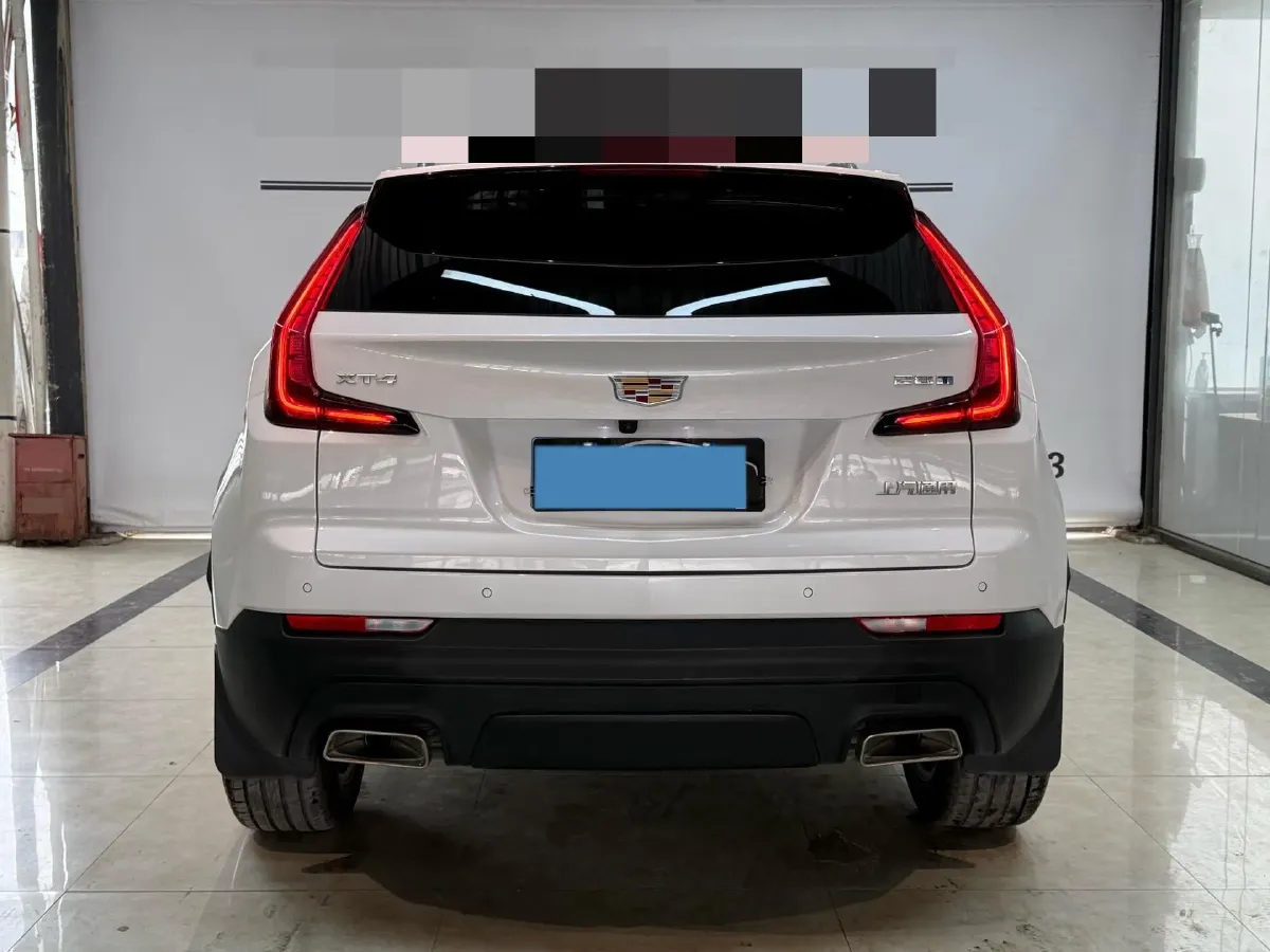 2022 Cadillac XT4 2.0T 237HP L4 9AT,autocango,china used car exporter,china ev exporter,chinese used car exporter,chinese used ev exporter