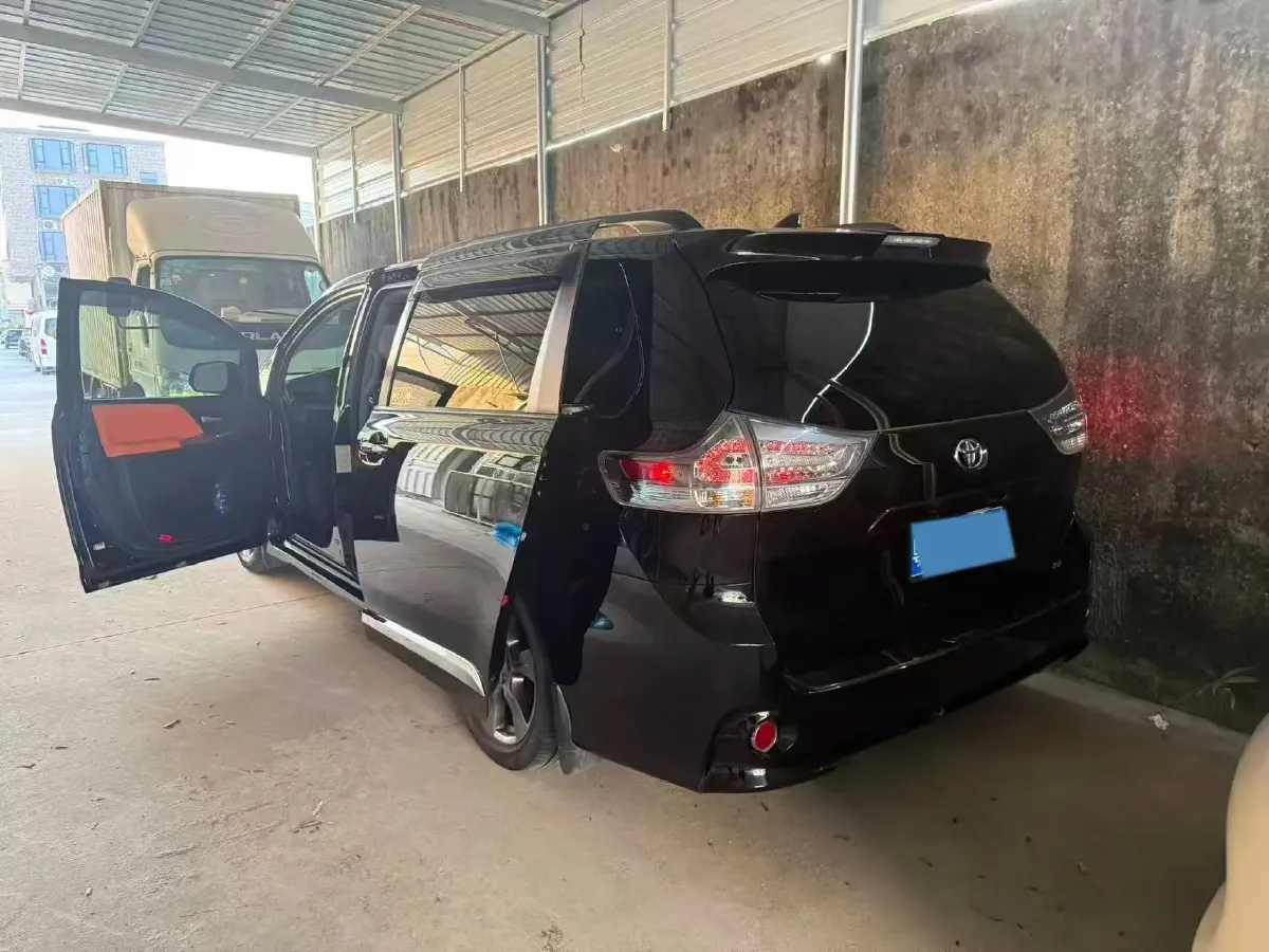 2017 Foton Sauvana 2.0T 218HP L4 6AT,autocango,china used car exporter,china ev exporter,chinese used car exporter,chinese used ev exporter