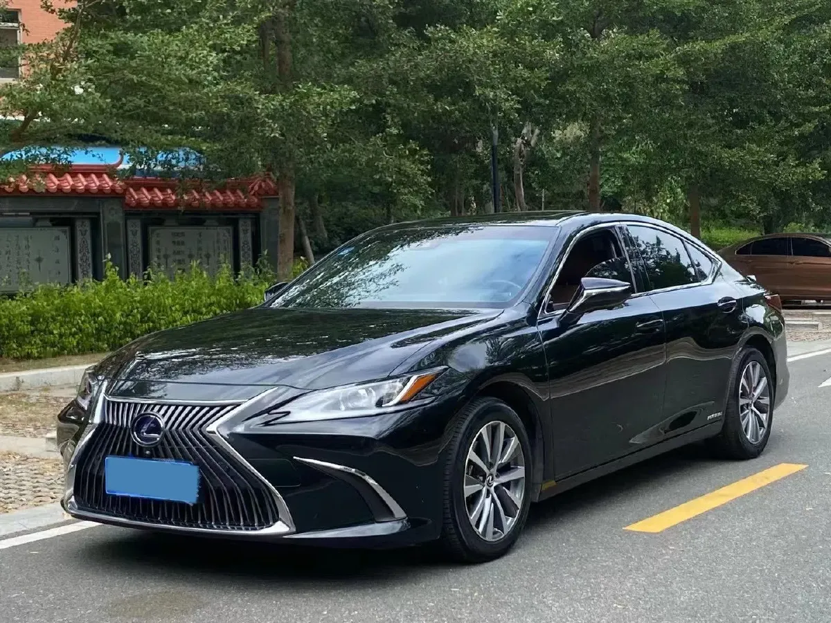 2018 Lexus ES 2.0L 167HP L4 6AT,autocango,china used car exporter,china ev exporter,chinese used car exporter,chinese used ev exporter