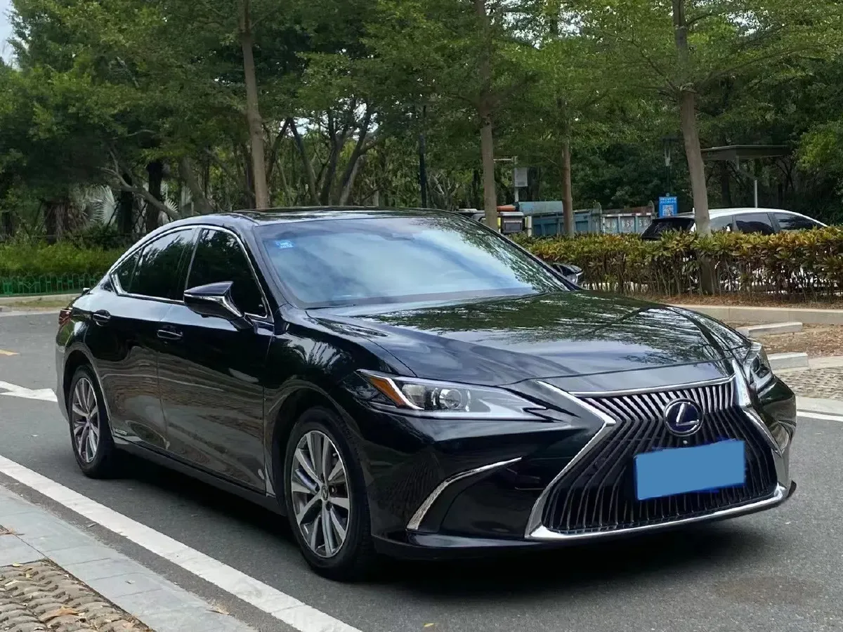 2018 Lexus ES 2.0L 167HP L4 6AT,autocango,china used car exporter,china ev exporter,chinese used car exporter,chinese used ev exporter