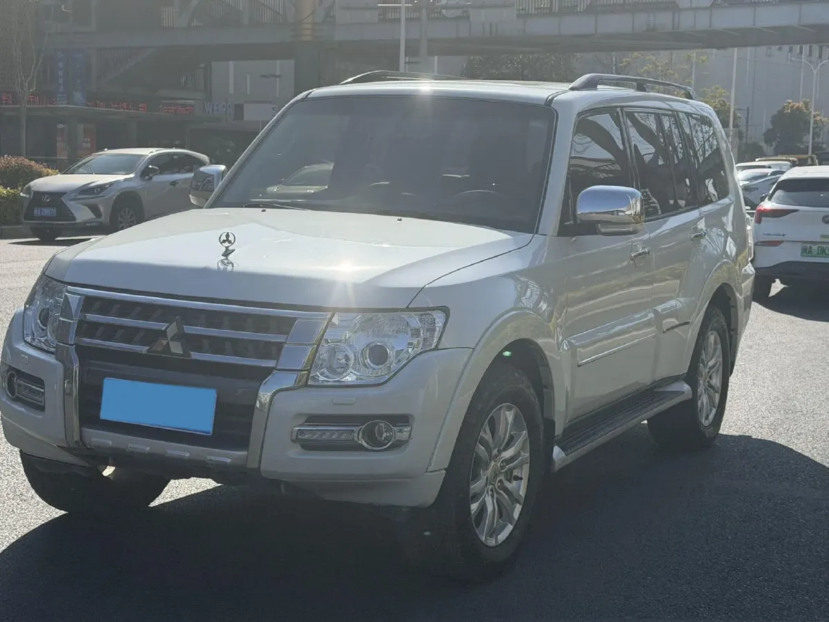 2017 Land Rover Range Rover Evoque 2.0T 241HP L4 9AT,autocango,china used car exporter,china ev exporter,chinese used car exporter,chinese used ev exporter