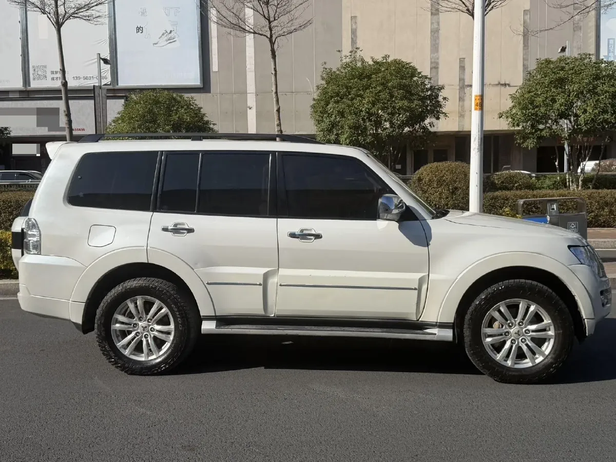 2017 Land Rover Range Rover Evoque 2.0T 241HP L4 9AT,autocango,china used car exporter,china ev exporter,chinese used car exporter,chinese used ev exporter