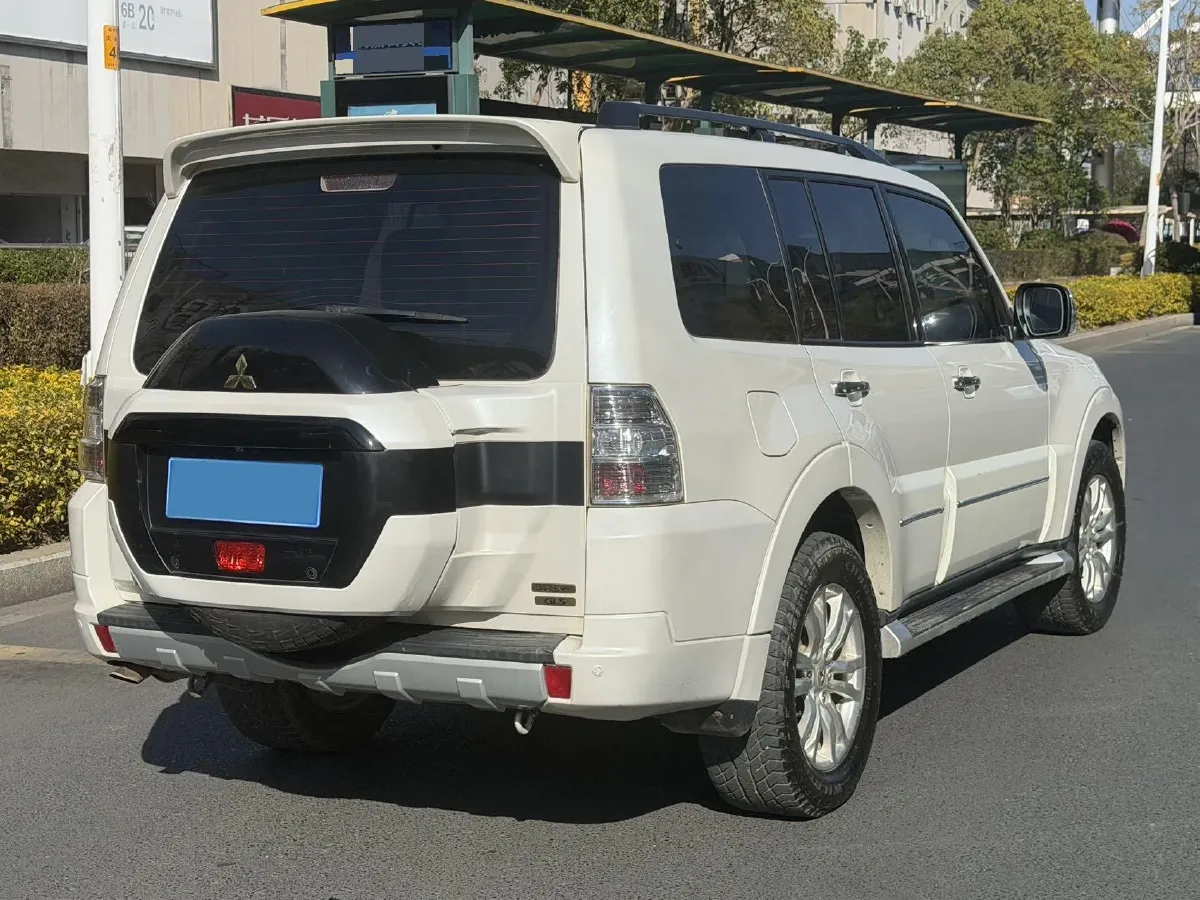 2017 Land Rover Range Rover Evoque 2.0T 241HP L4 9AT,autocango,china used car exporter,china ev exporter,chinese used car exporter,chinese used ev exporter