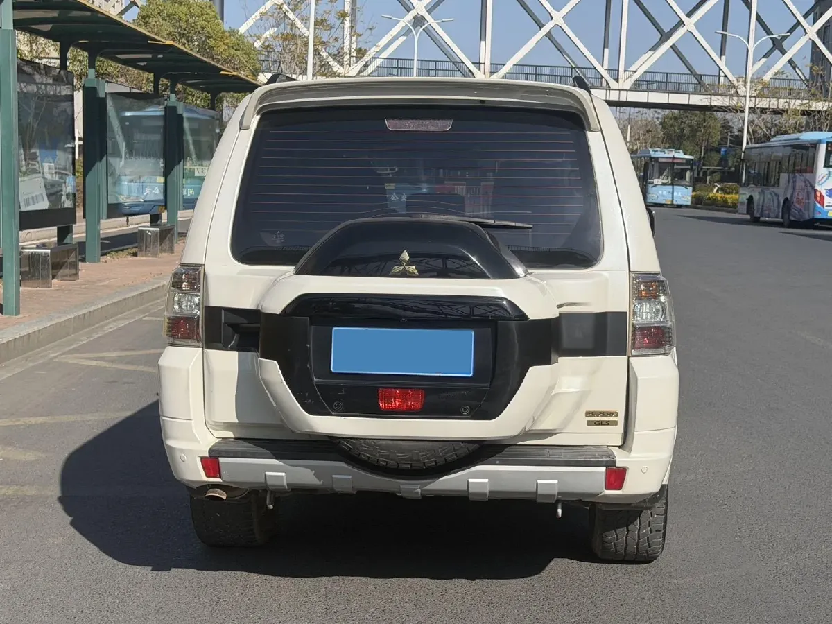 2017 Land Rover Range Rover Evoque 2.0T 241HP L4 9AT,autocango,china used car exporter,china ev exporter,chinese used car exporter,chinese used ev exporter