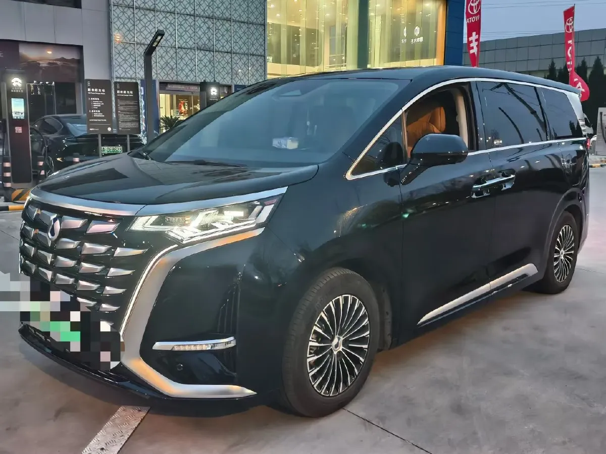 2024 Denza D9 1.5T 139HP L4 E-CVT PHEV 40KWH,autocango,china used car exporter,china ev exporter,chinese used car exporter,chinese used ev exporter