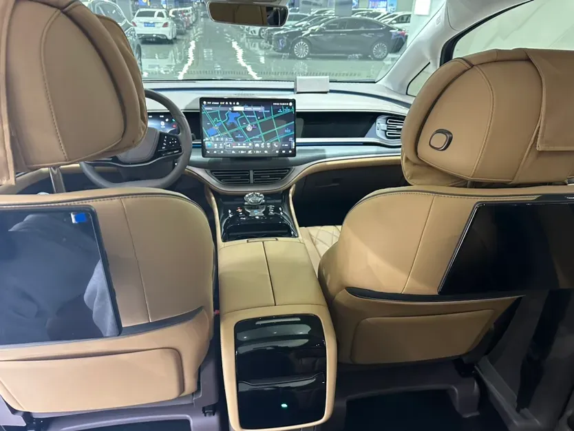 2024 Denza D9 1.5T 139HP L4 E-CVT PHEV 40KWH,autocango,china used car exporter,china ev exporter,chinese used car exporter,chinese used ev exporter