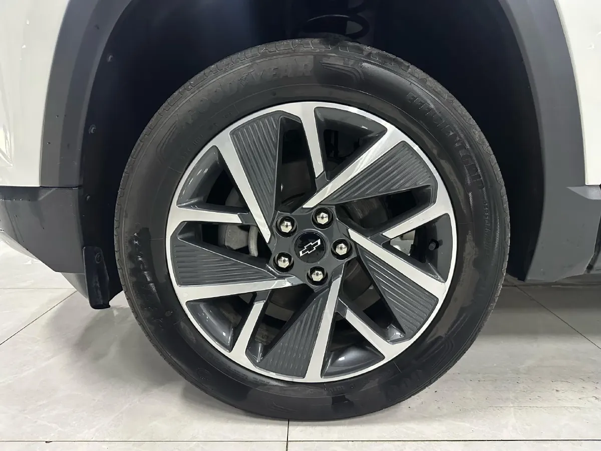 2024 Chevrolet EquinoxPlus 1.5T 180HP L4 2DHT PHEV 16.5KWH,autocango,china used car exporter,china ev exporter,chinese used car exporter,chinese used ev exporter