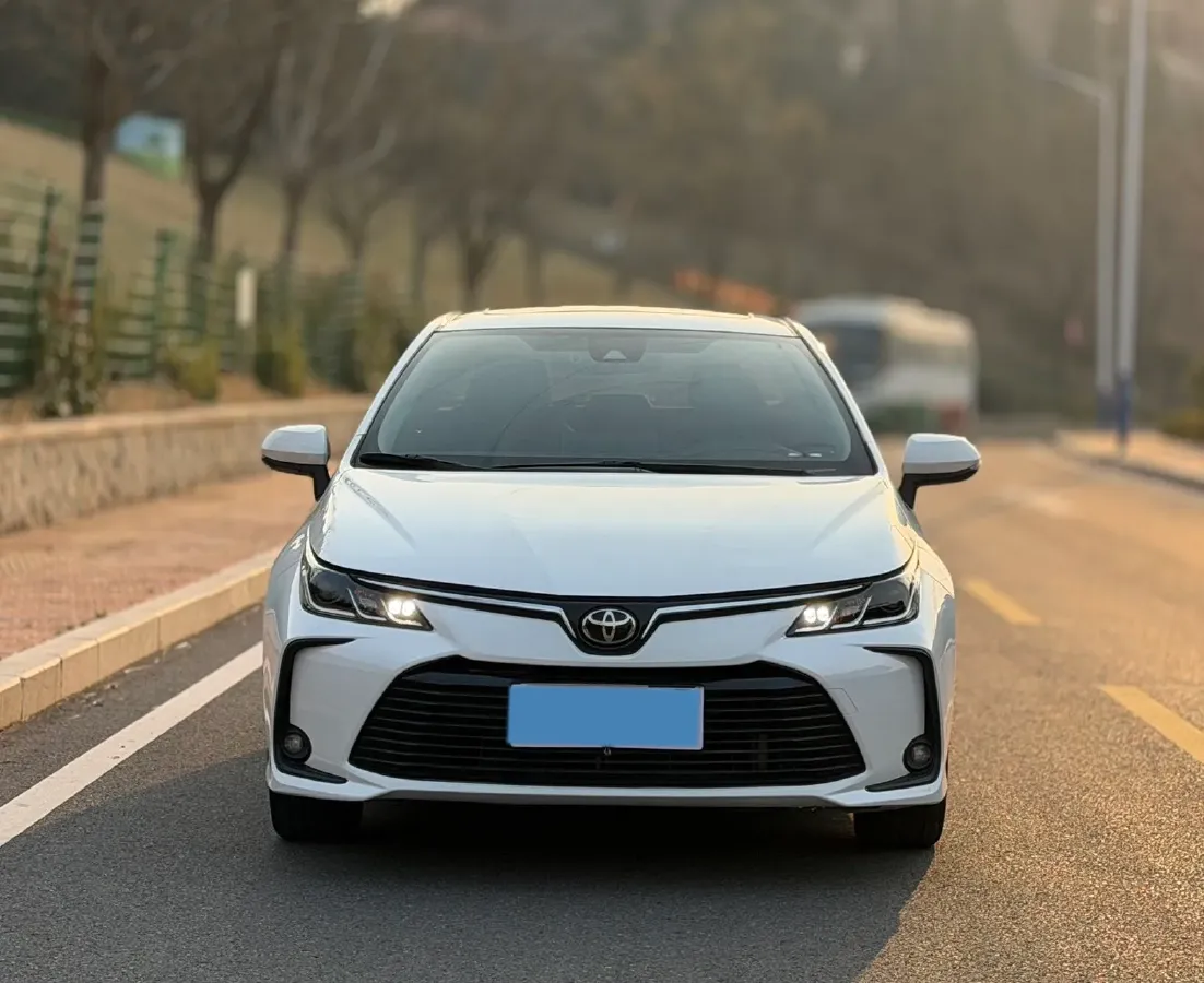 2021 Toyota Corolla 1.2T 116HP L4 CVT,autocango,china used car exporter,china ev exporter,chinese used car exporter,chinese used ev exporter