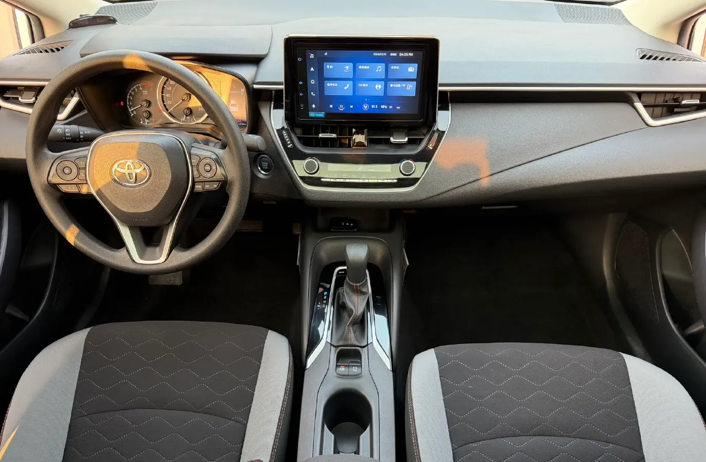 2021 Toyota Corolla 1.2T 116HP L4 CVT,autocango,china used car exporter,china ev exporter,chinese used car exporter,chinese used ev exporter