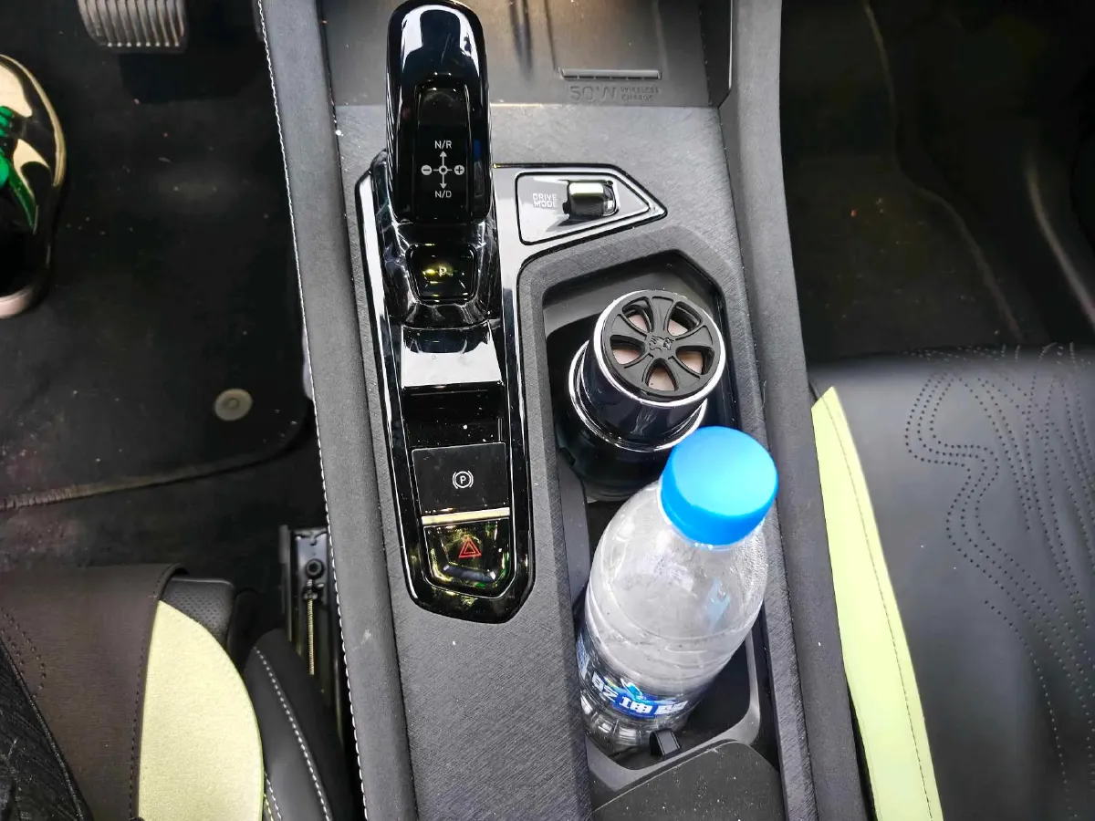 2025 LYNK&CO 03 2.0T 254HP L4 7DCT,autocango,china used car exporter,china ev exporter,chinese used car exporter,chinese used ev exporter