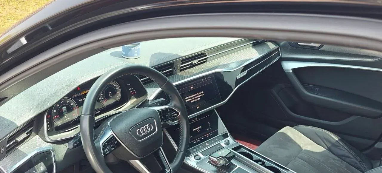 2021 Audi A6L 2.0T 224HP L4 7DCT,autocango,china used car exporter,china ev exporter,chinese used car exporter,chinese used ev exporter