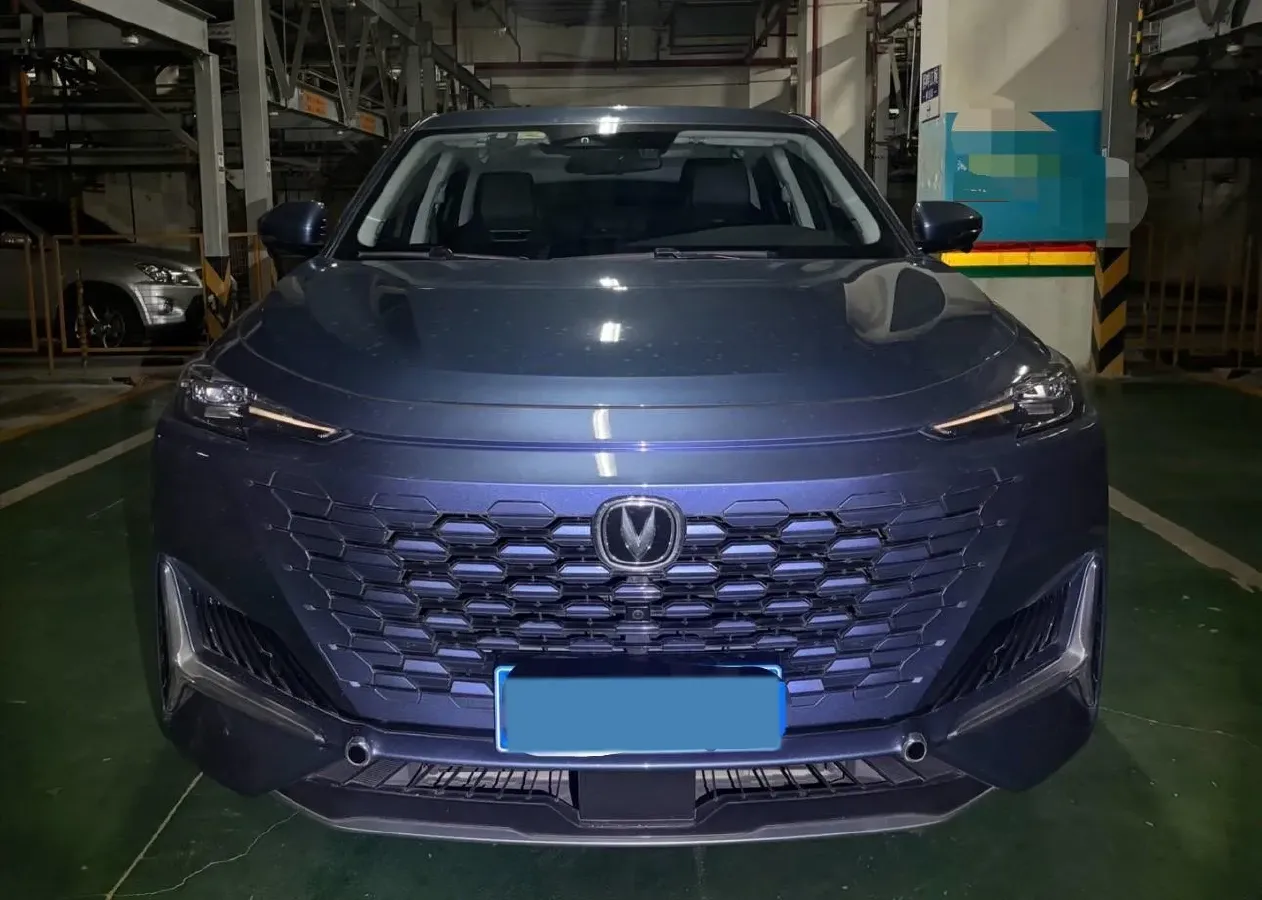 2021 ChangAn UNI-K 2.0T 233HP L4 8AT,autocango,china used car exporter,china ev exporter,chinese used car exporter,chinese used ev exporter