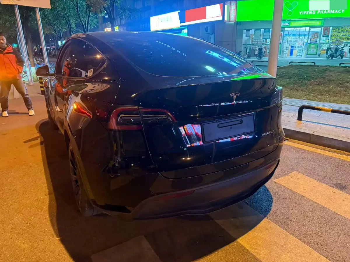 2022 Tesla Model Y BEV 60KWH,autocango,china used car exporter,china ev exporter,chinese used car exporter,chinese used ev exporter