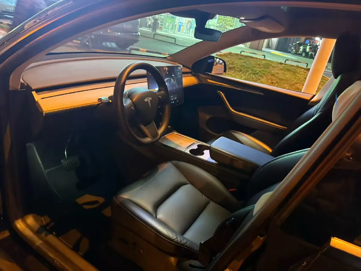 2022 Tesla Model Y BEV 60KWH,autocango,china used car exporter,china ev exporter,chinese used car exporter,chinese used ev exporter