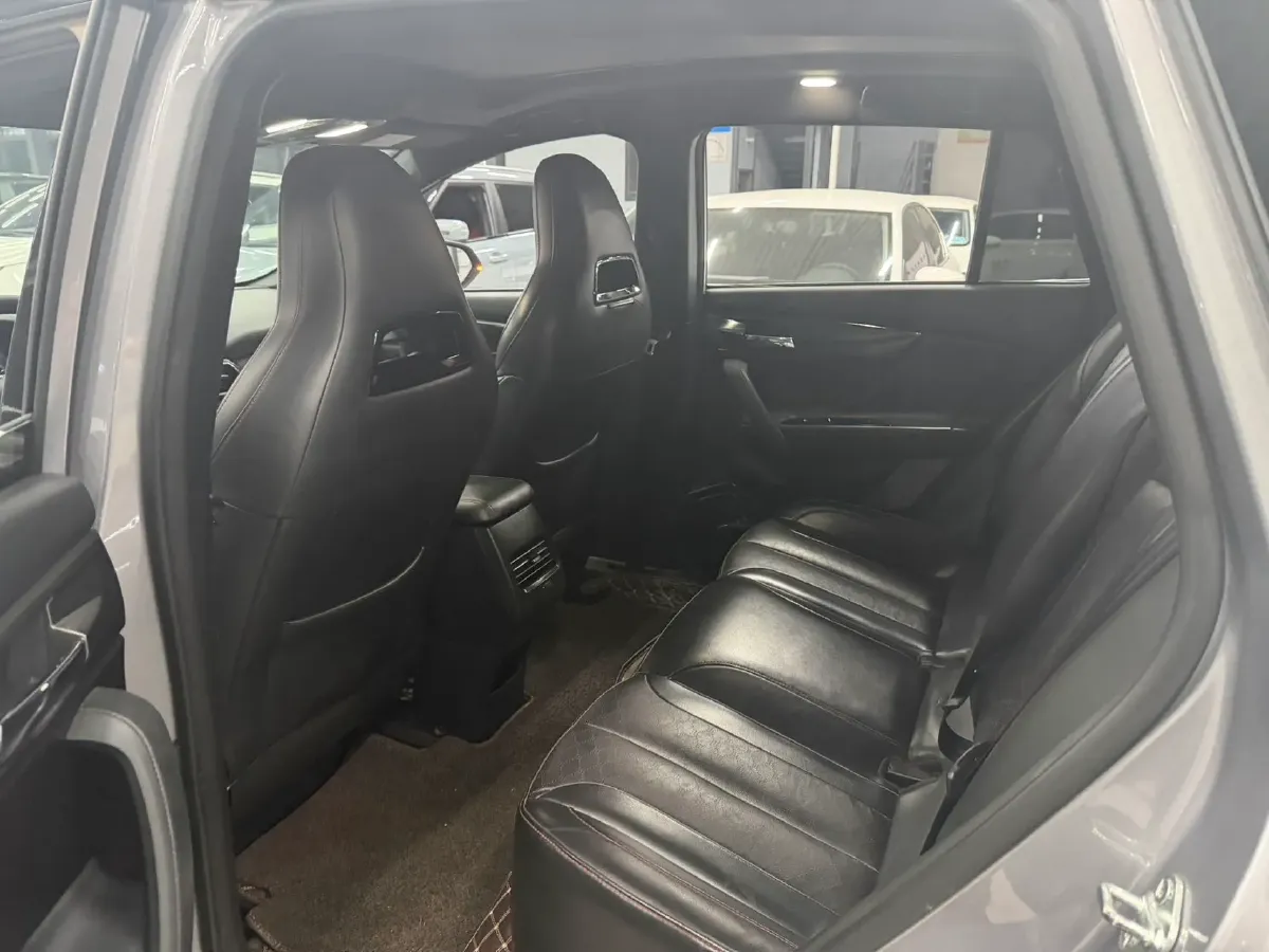 2019 HaiMa 8S 1.6T 195HP L4 6AT,autocango,china used car exporter,china ev exporter,chinese used car exporter,chinese used ev exporter