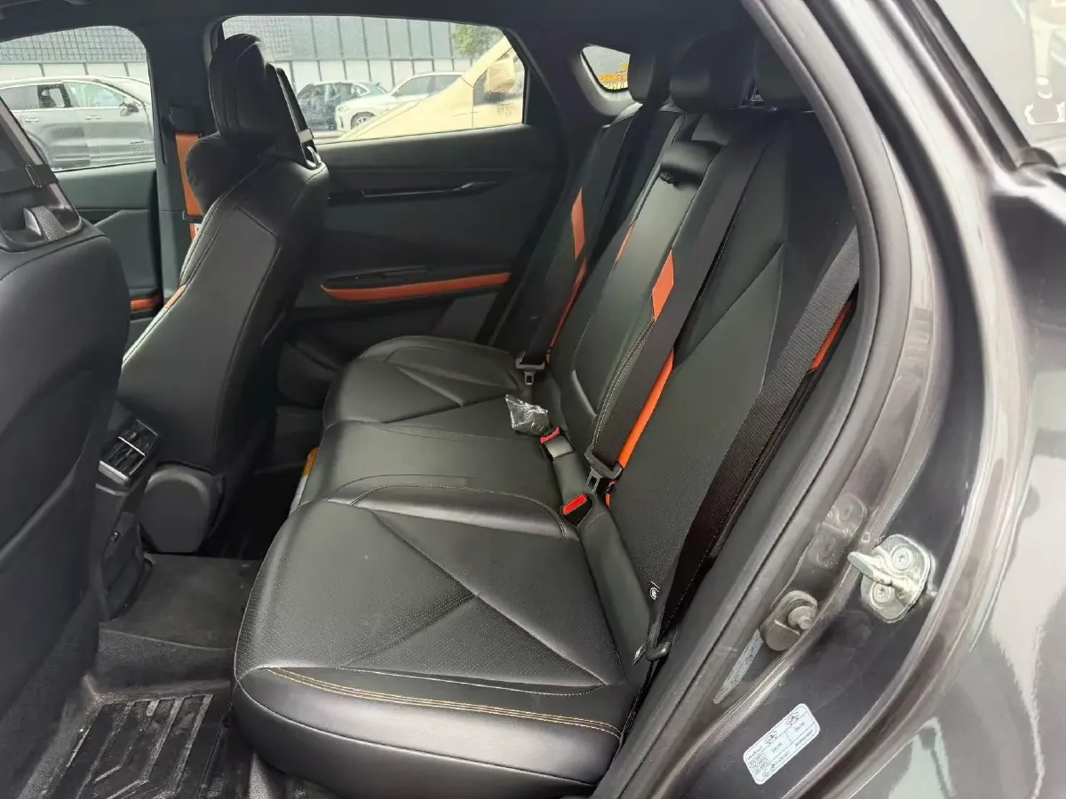 2022 ChangAn UNI-V 1.5T 188HP L4 7DCT,autocango,china used car exporter,china ev exporter,chinese used car exporter,chinese used ev exporter