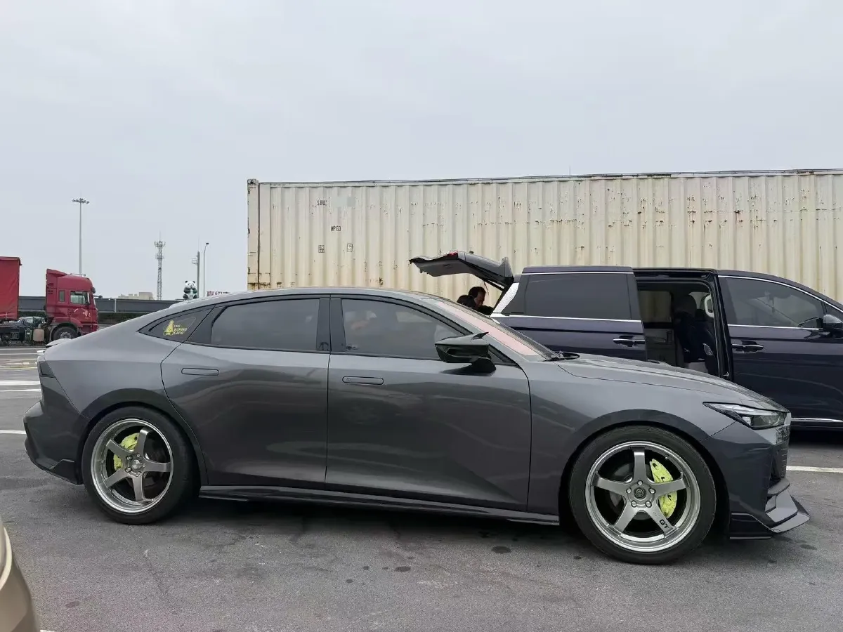 2022 ChangAn UNI-V 1.5T 188HP L4 7DCT,autocango,china used car exporter,china ev exporter,chinese used car exporter,chinese used ev exporter