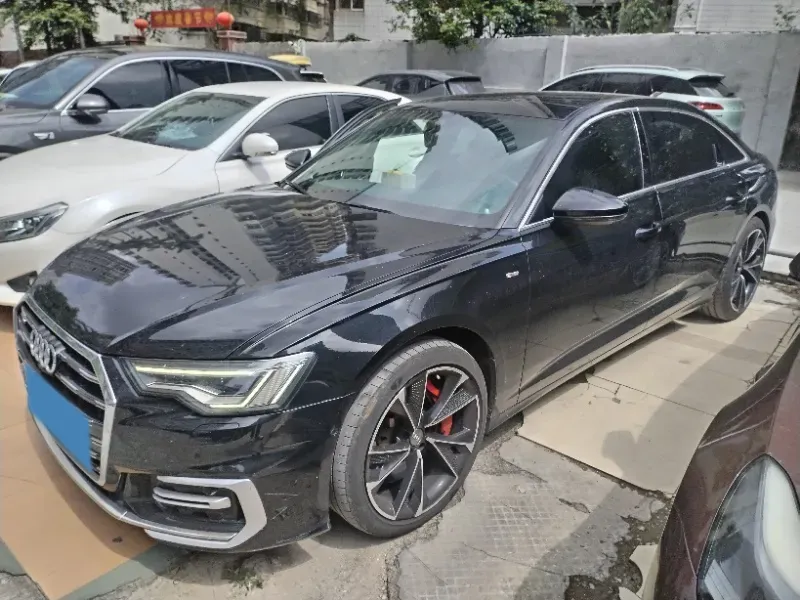 2021 Audi A6L 2.0T 224HP L4 7DCT,autocango,china used car exporter,china ev exporter,chinese used car exporter,chinese used ev exporter