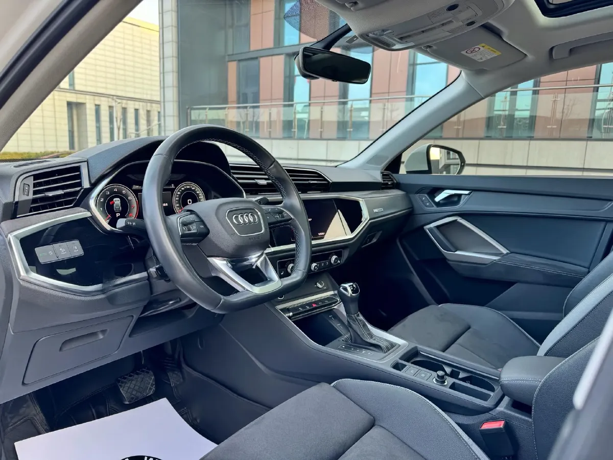 2023 Audi Q3 1.4T 150HP L4 7DCT,autocango,china used car exporter,china ev exporter,chinese used car exporter,chinese used ev exporter