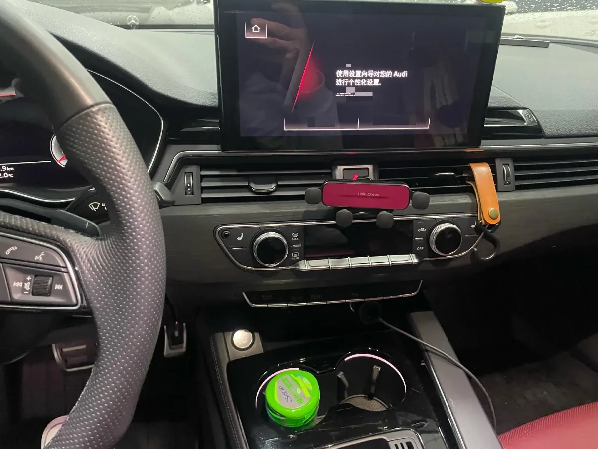 2024 Audi A4L 2.0T 190HP L4 7DCT,autocango,china used car exporter,china ev exporter,chinese used car exporter,chinese used ev exporter