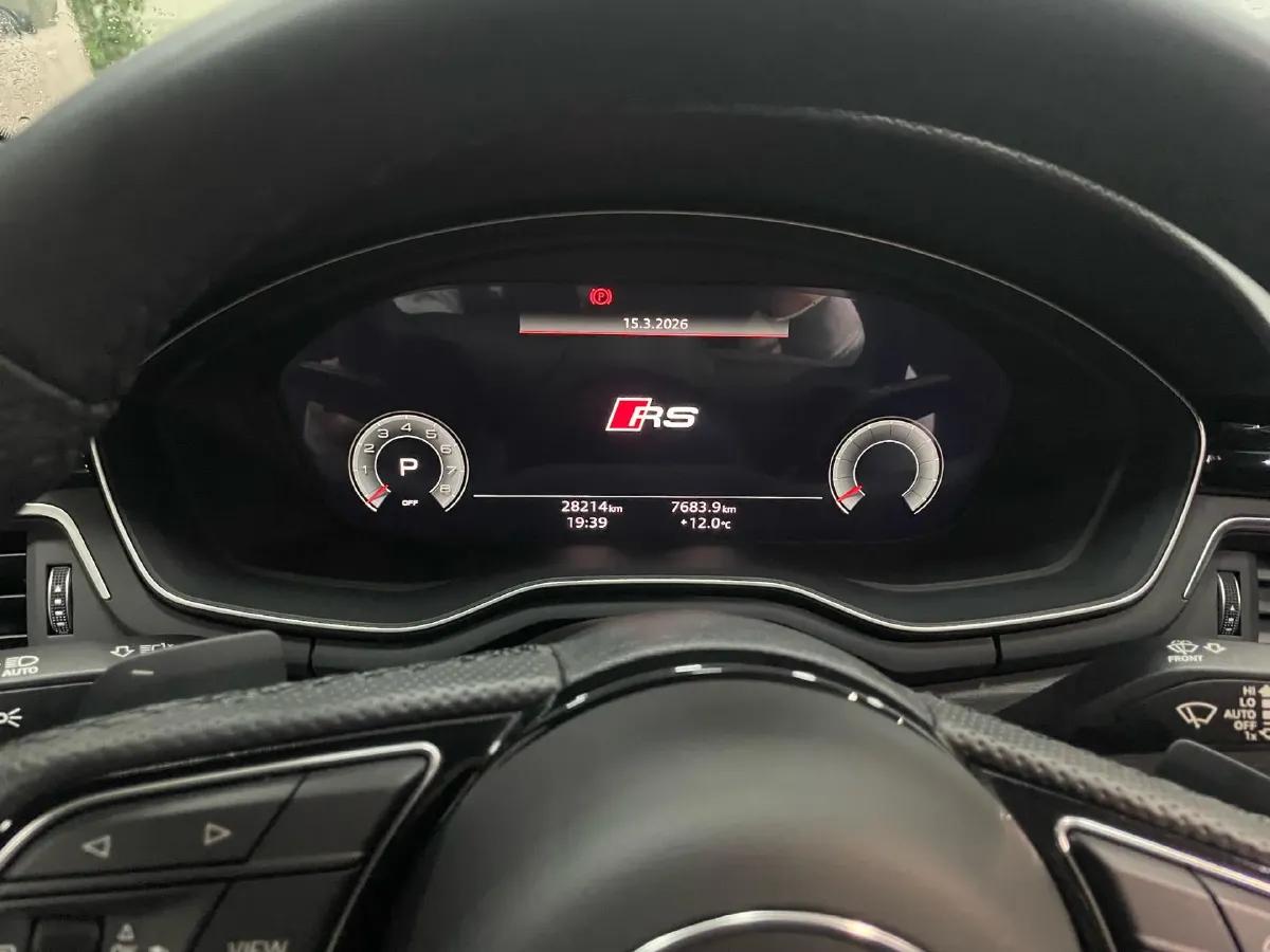 2024 Audi A4L 2.0T 190HP L4 7DCT,autocango,china used car exporter,china ev exporter,chinese used car exporter,chinese used ev exporter