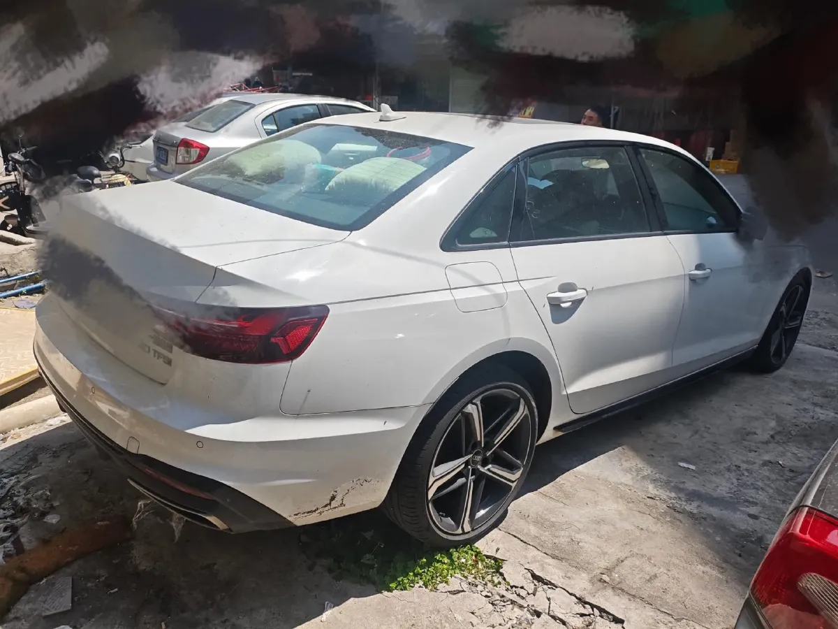 2024 Audi A4L 2.0T 190HP L4 7DCT,autocango,china used car exporter,china ev exporter,chinese used car exporter,chinese used ev exporter