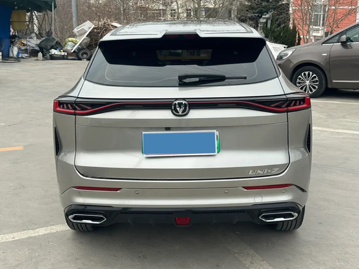 2024 ChangAn UNI-Z 1.5L 98HP L4 E-CVT PHEV 18.4KWH,autocango,china used car exporter,china ev exporter,chinese used car exporter,chinese used ev exporter