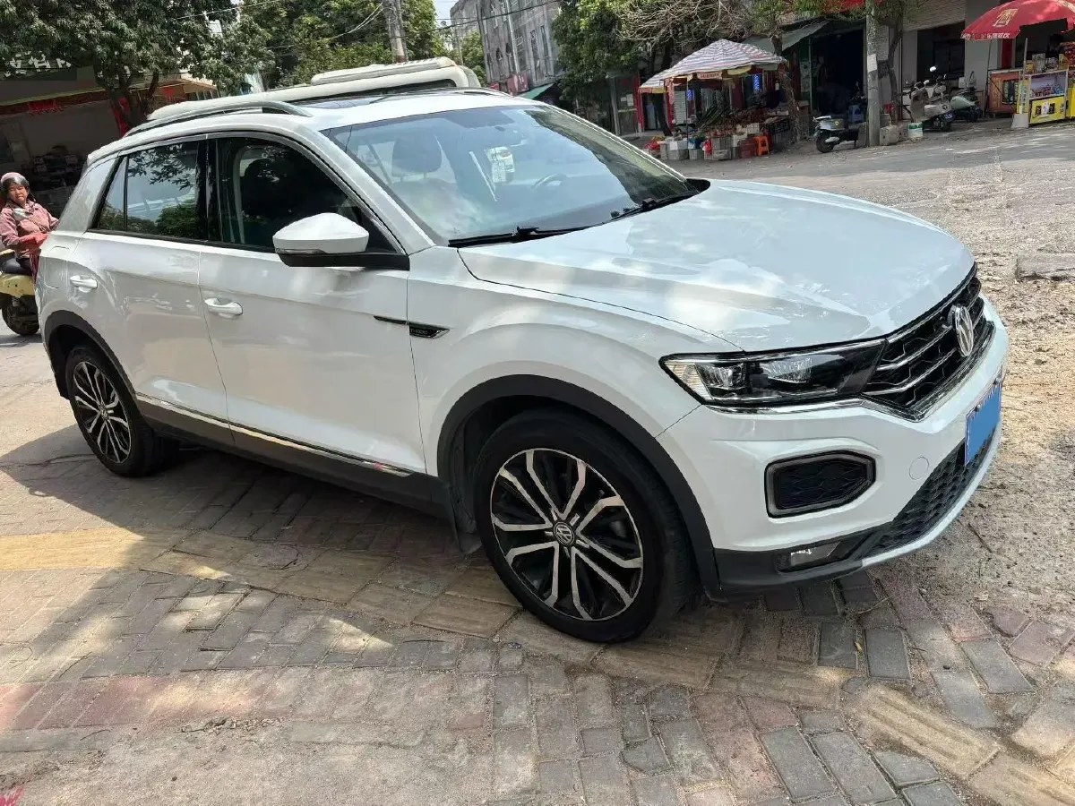2020 Volkswagen T-Roc 1.4T 150HP L4 7DCT,autocango,china used car exporter,china ev exporter,chinese used car exporter,chinese used ev exporter