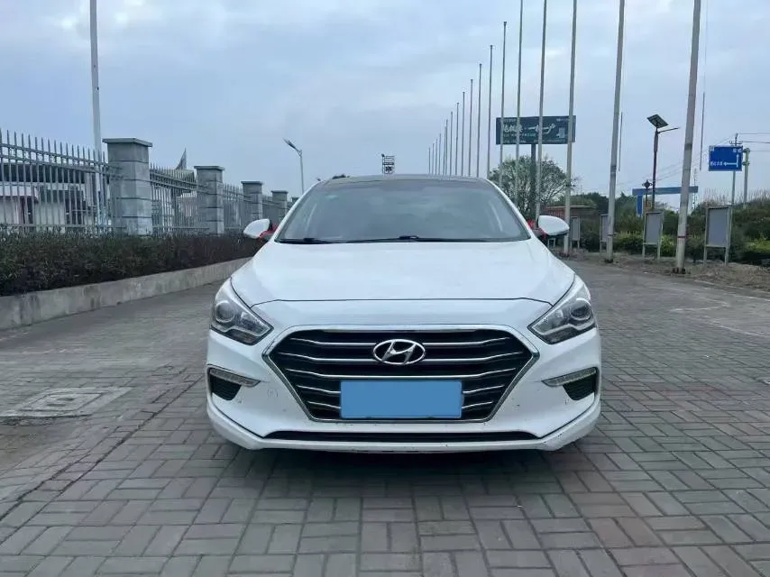 2017 Hyundai Mistra 1.6T 175HP L4 7DCT,autocango,china used car exporter,china ev exporter,chinese used car exporter,chinese used ev exporter